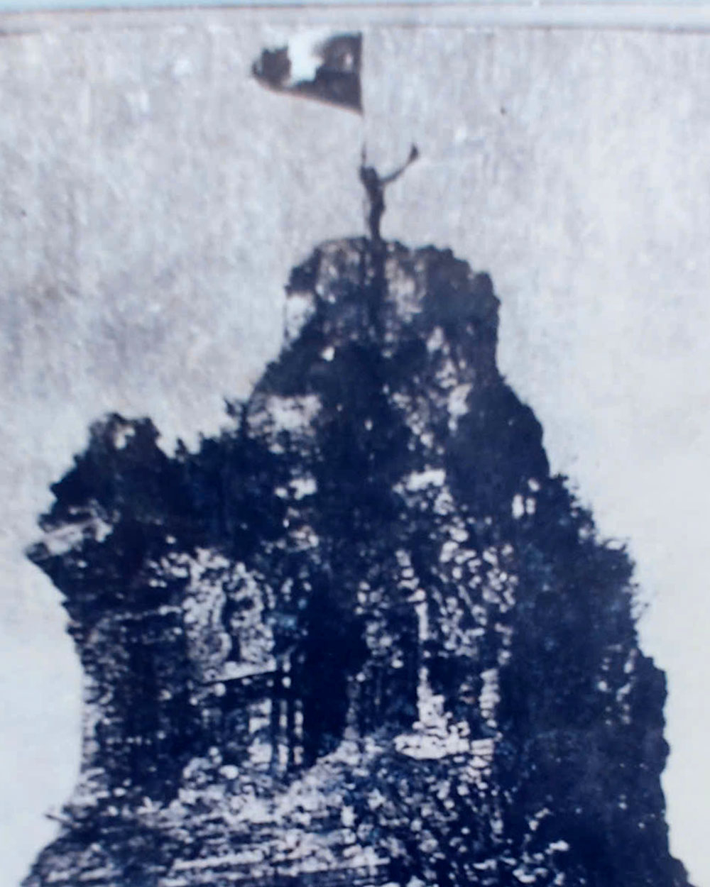 Trong ngày vui chiến thắng