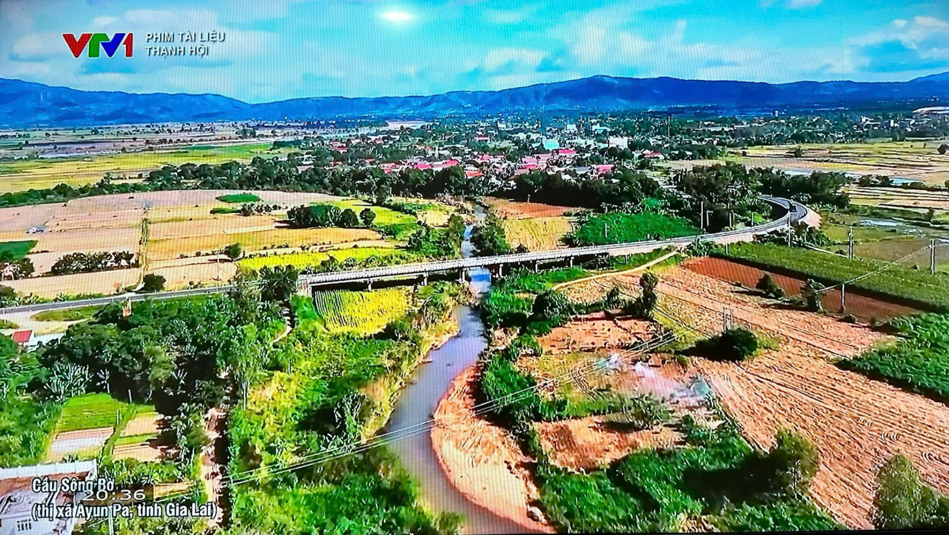 PHIM TÀI LIỆU: Trái ngọt trên những nẻo gập ghềnh