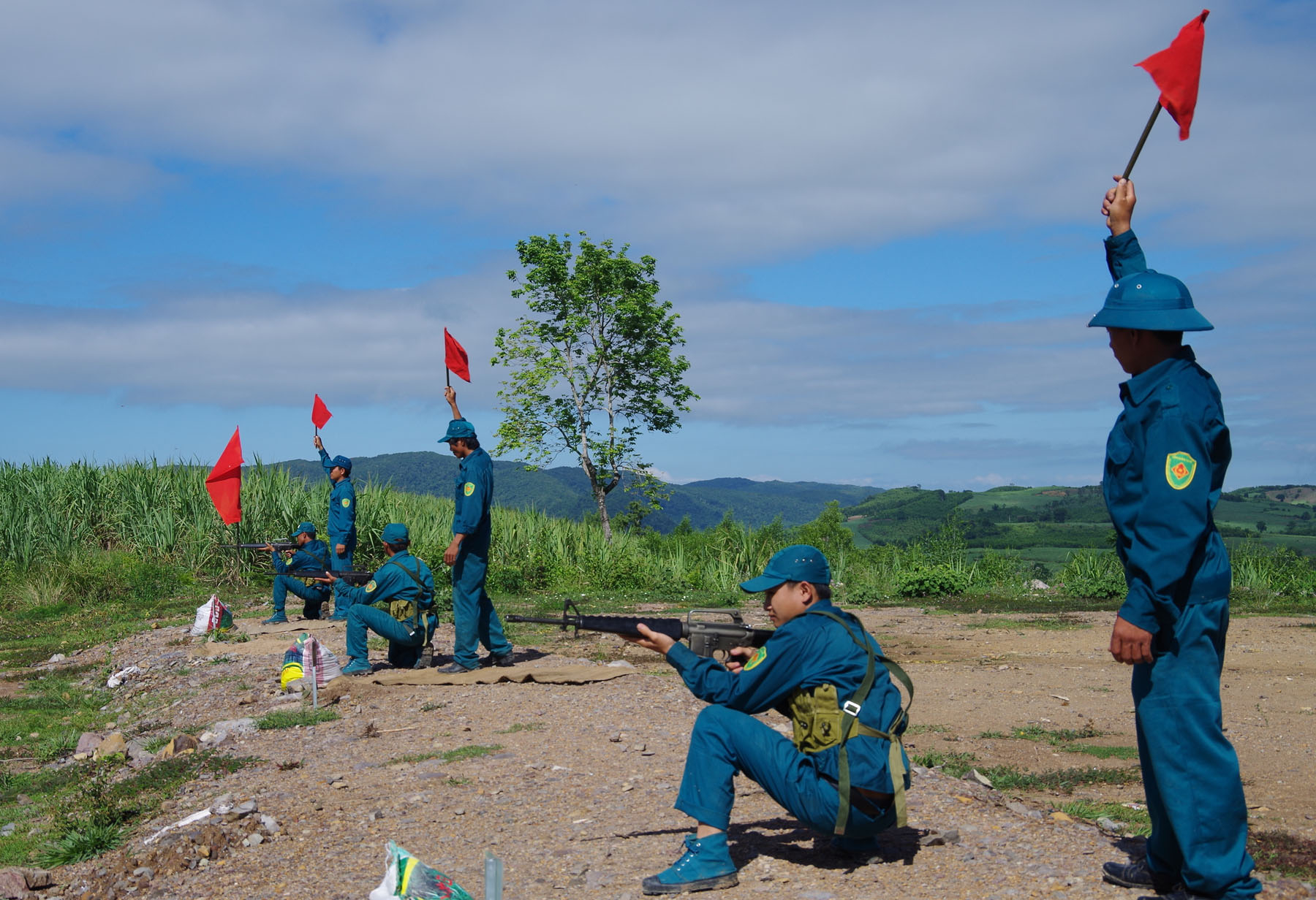 ​​​​​​​Lực lượng nòng cốt trong xây dựng nền quốc phòng toàn dân