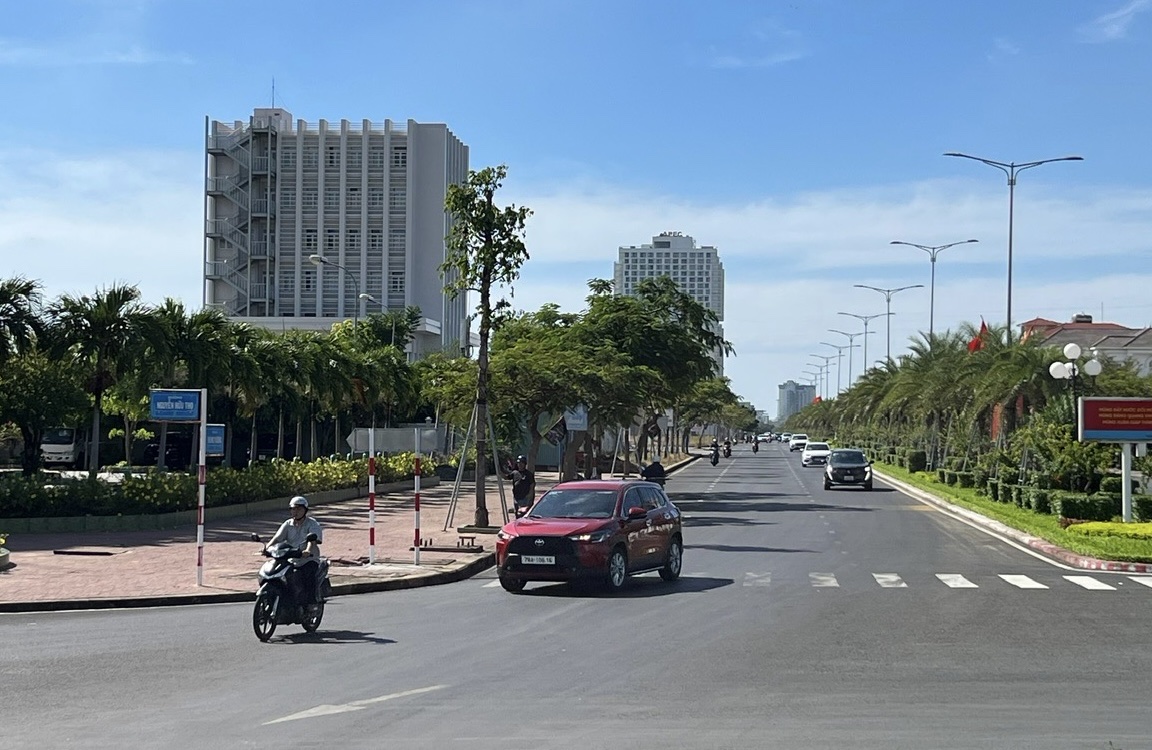 Khang trang phố từ đường