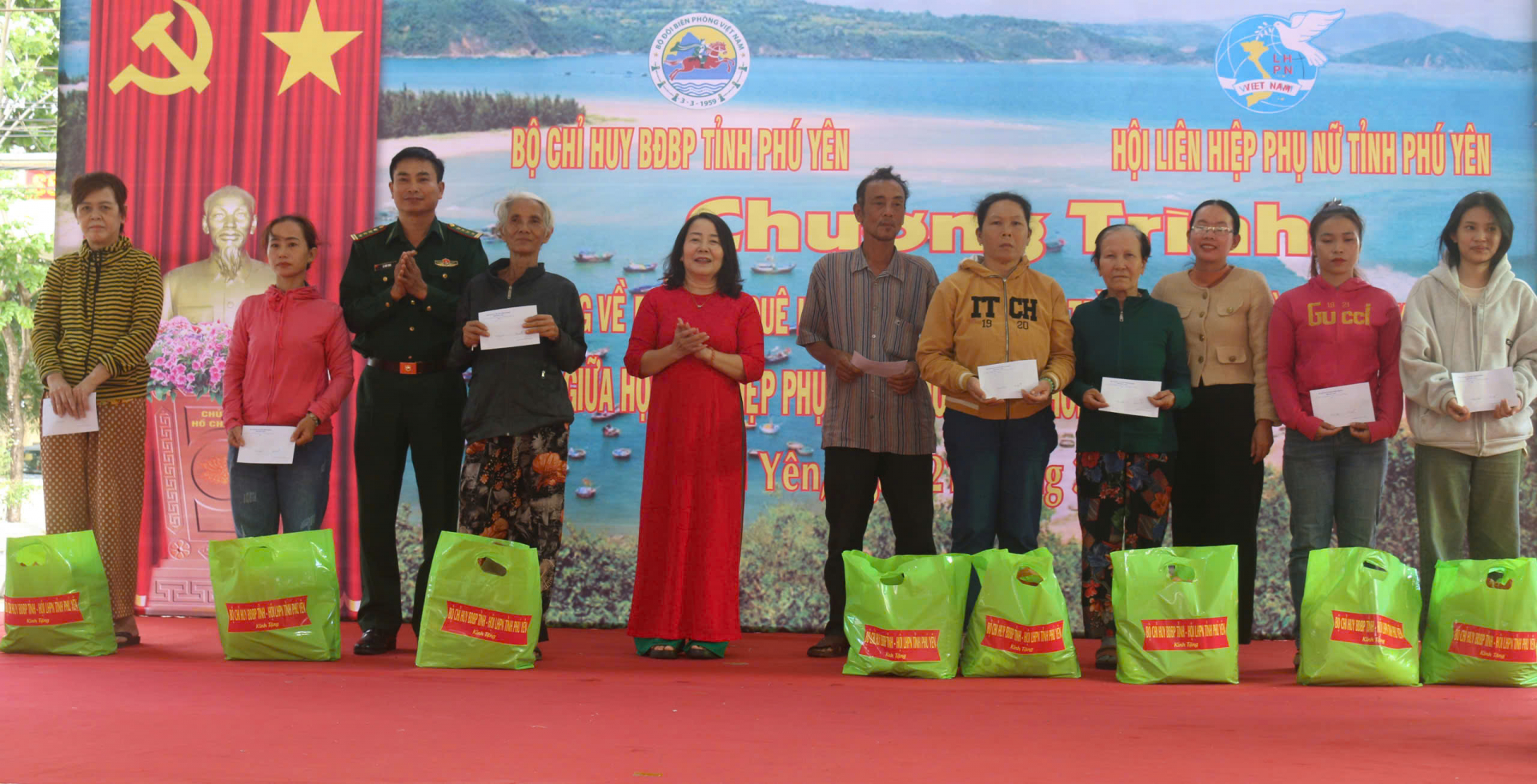 Phát huy vai trò phụ nữ trong bảo vệ chủ quyền biển, đảo