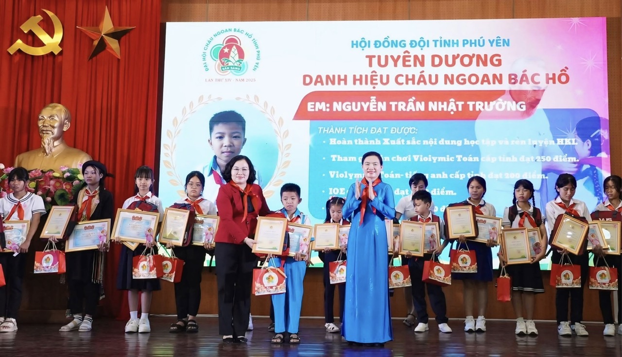 Xứng đáng Cháu ngoan Bác Hồ