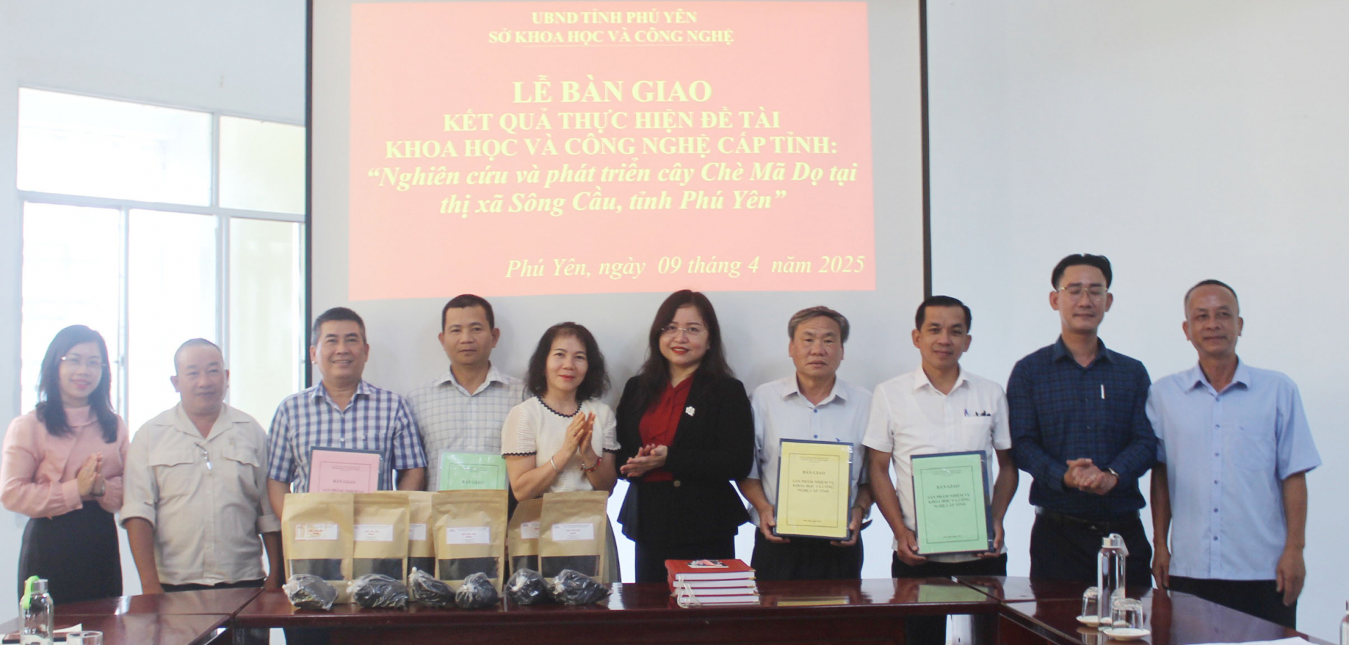 Bàn giao kết quả đề tài khoa học, công nghệ cấp tỉnh