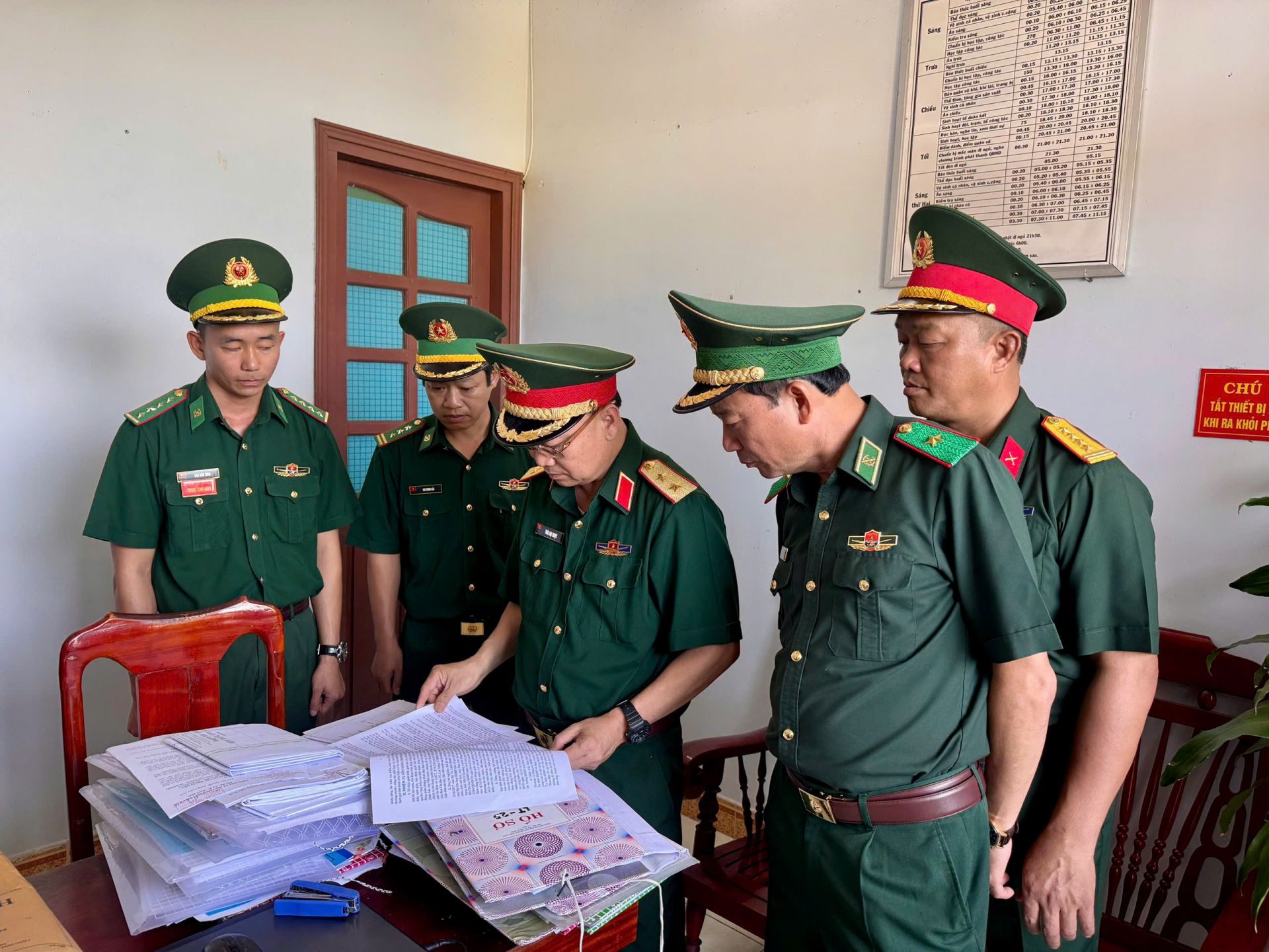 Kiểm tra công tác sẵn sàng chiến đấu của lực lượng biên phòng