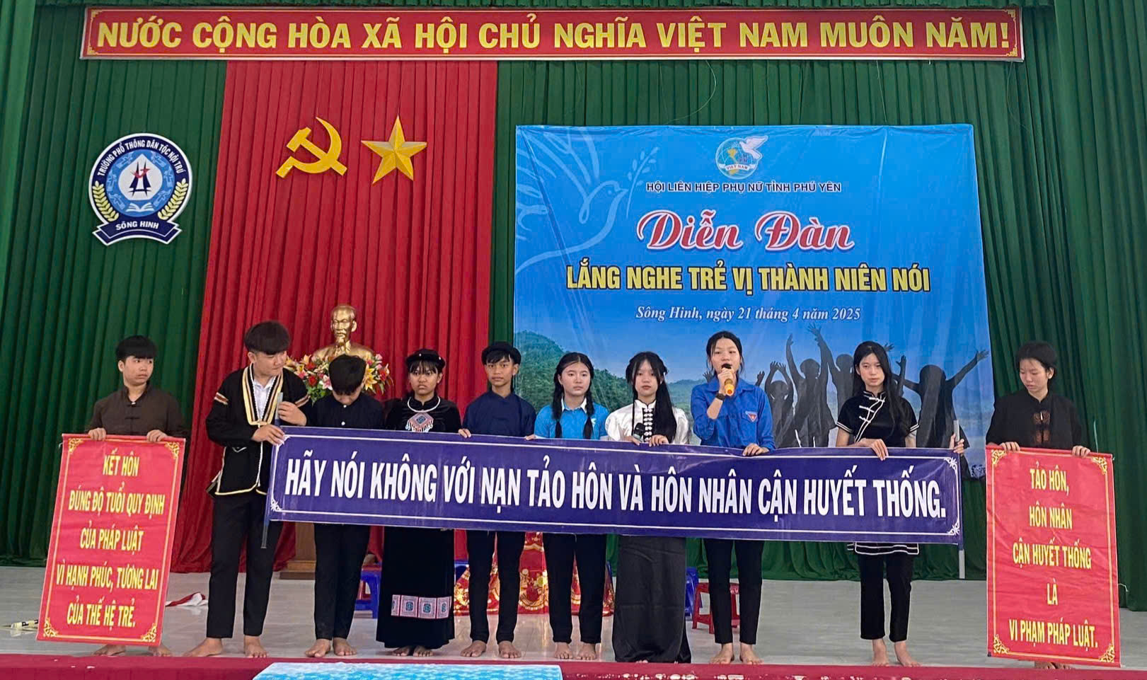 Lắng nghe trẻ vị thành niên nói về phòng, chống tảo hôn