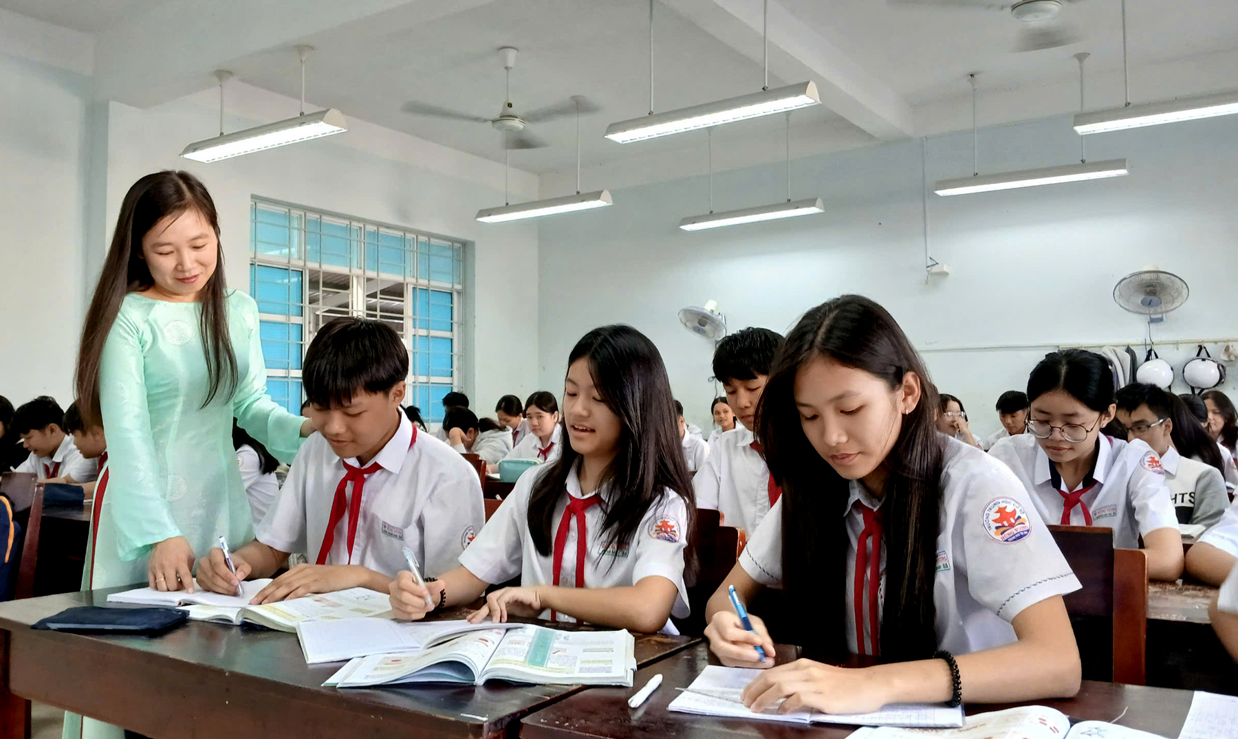 Các trường THPT công lập chủ động tuyển sinh bằng phương thức xét tuyển