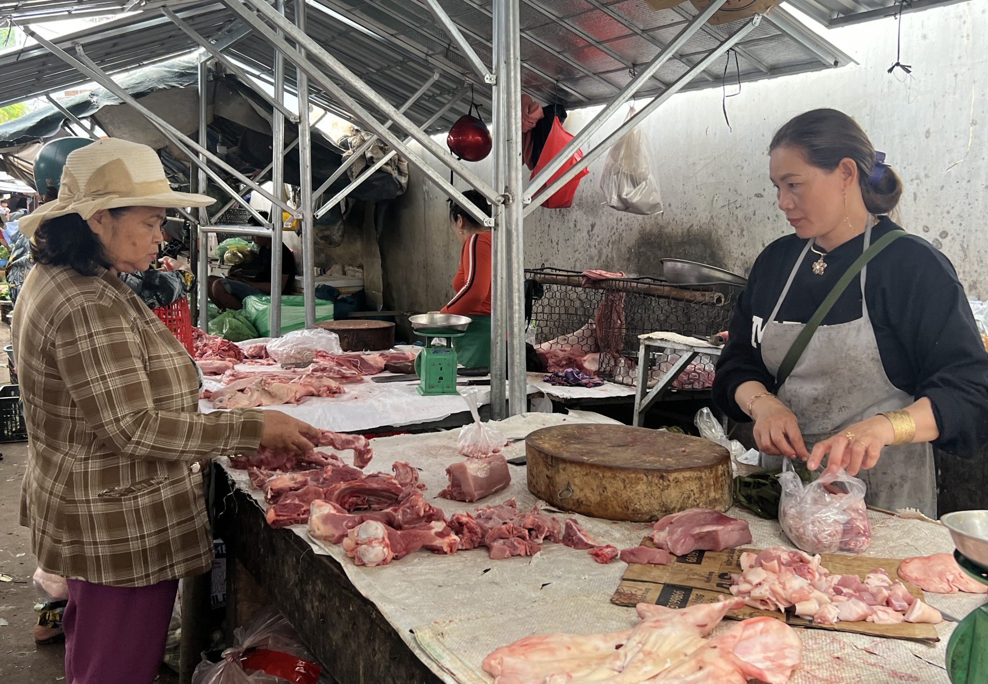 Bảo đảm an toàn thực phẩm, bảo vệ sức khỏe người tiêu dùng