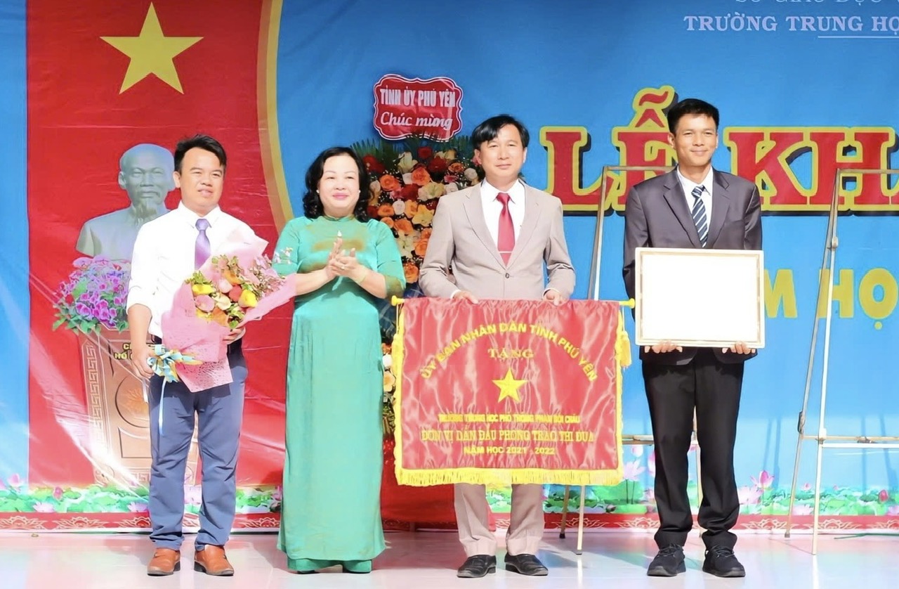 Những tổ chức đảng xuất sắc 5 năm liên tục