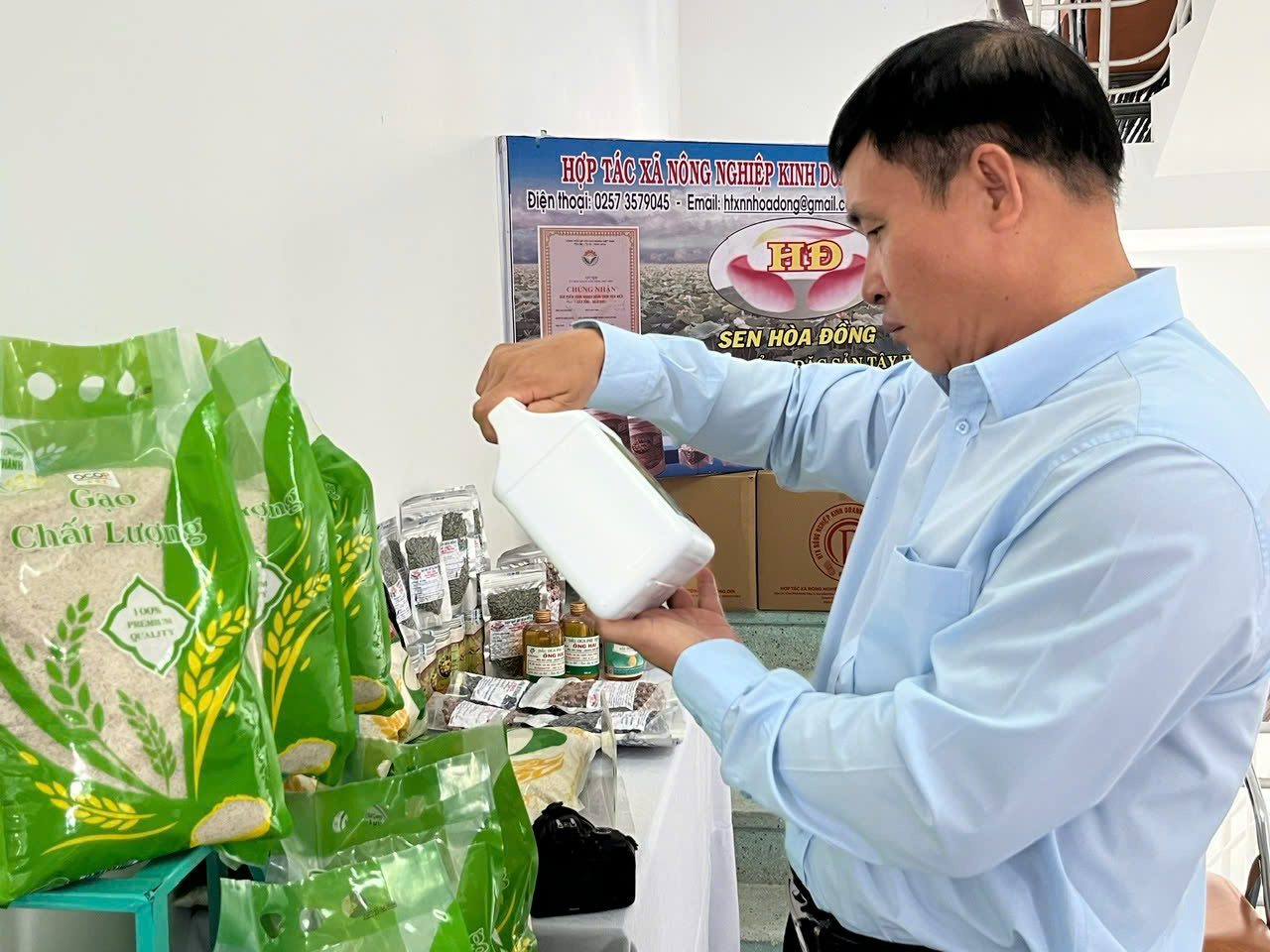 Đẩy mạnh công tác xây dựng Đảng trong các hợp tác xã