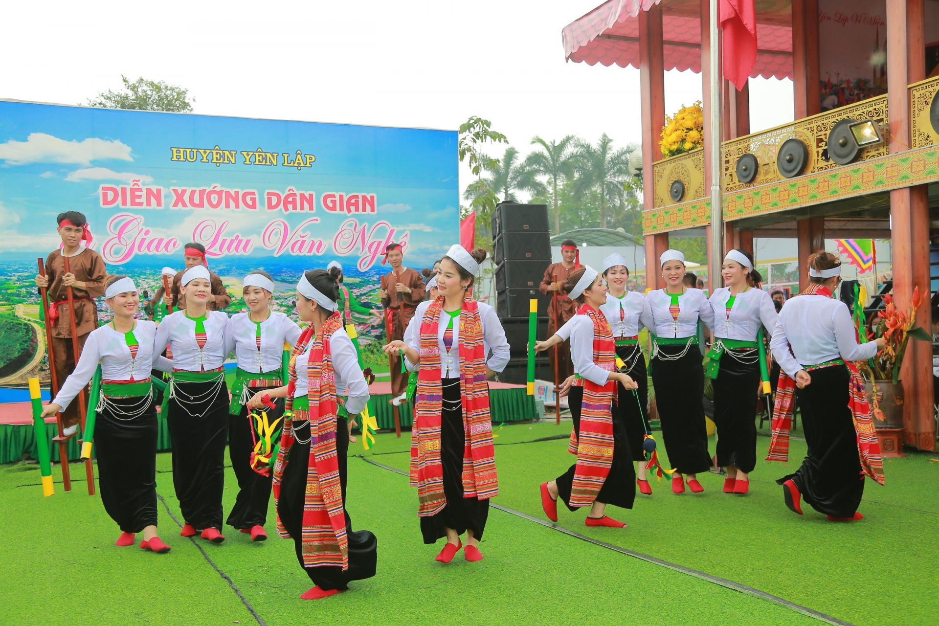 Lễ hội về với cội nguồn dân tộc