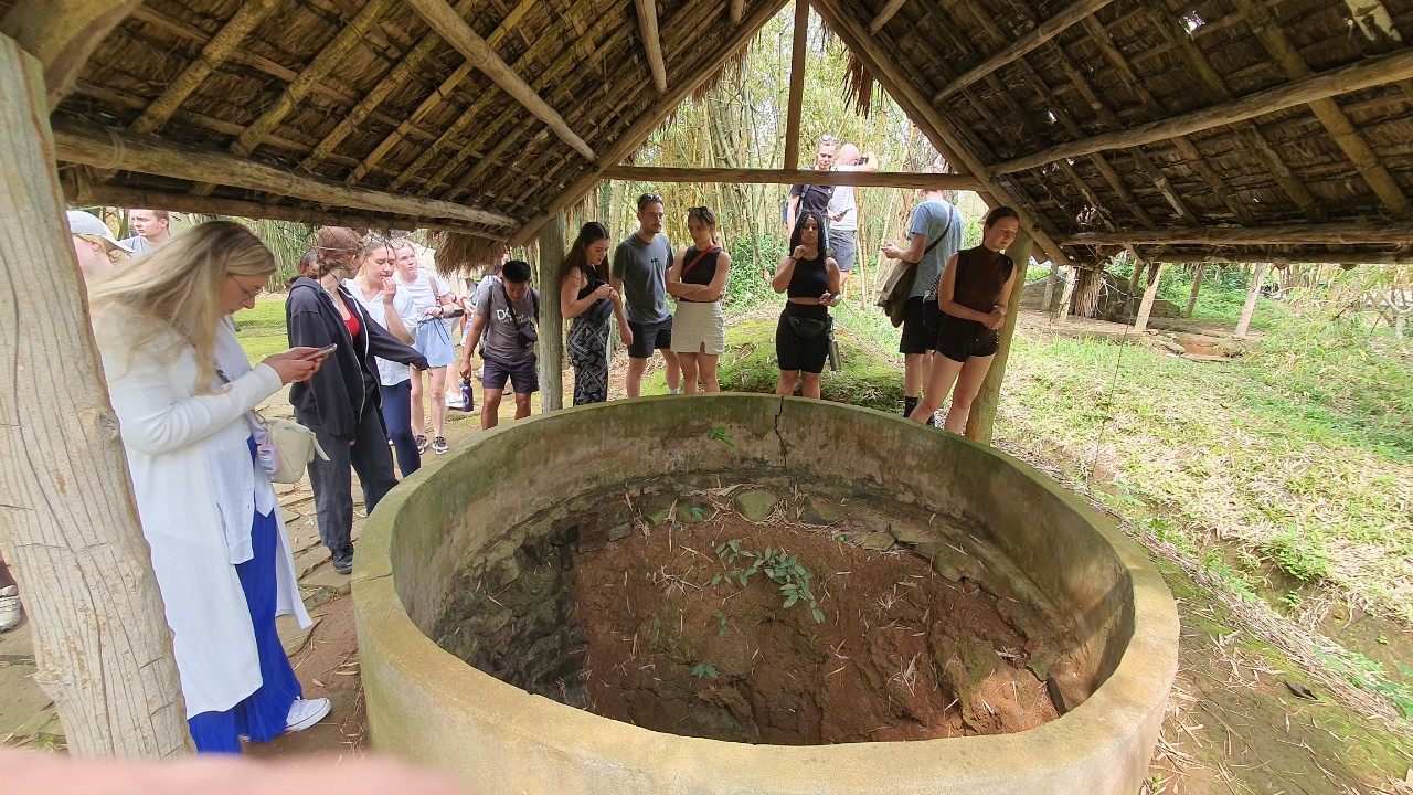 Địa đạo Vịnh Mốc - Huyền thoại sống trong lòng miền “đất lửa”