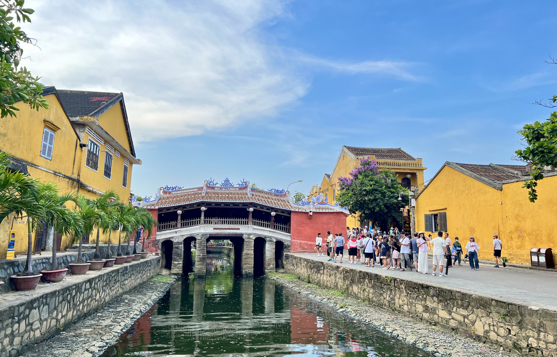 Khám phá phố cổ Hội An