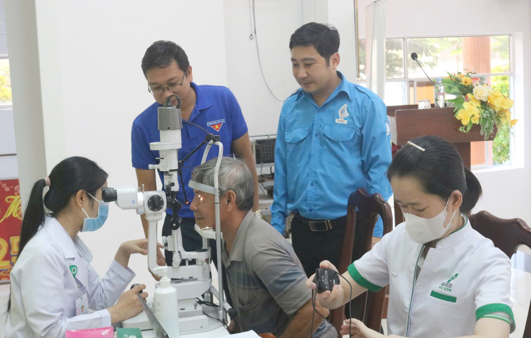 TUY HÒA: Tổ chức Ngày hội Thầy thuốc trẻ làm theo lời Bác