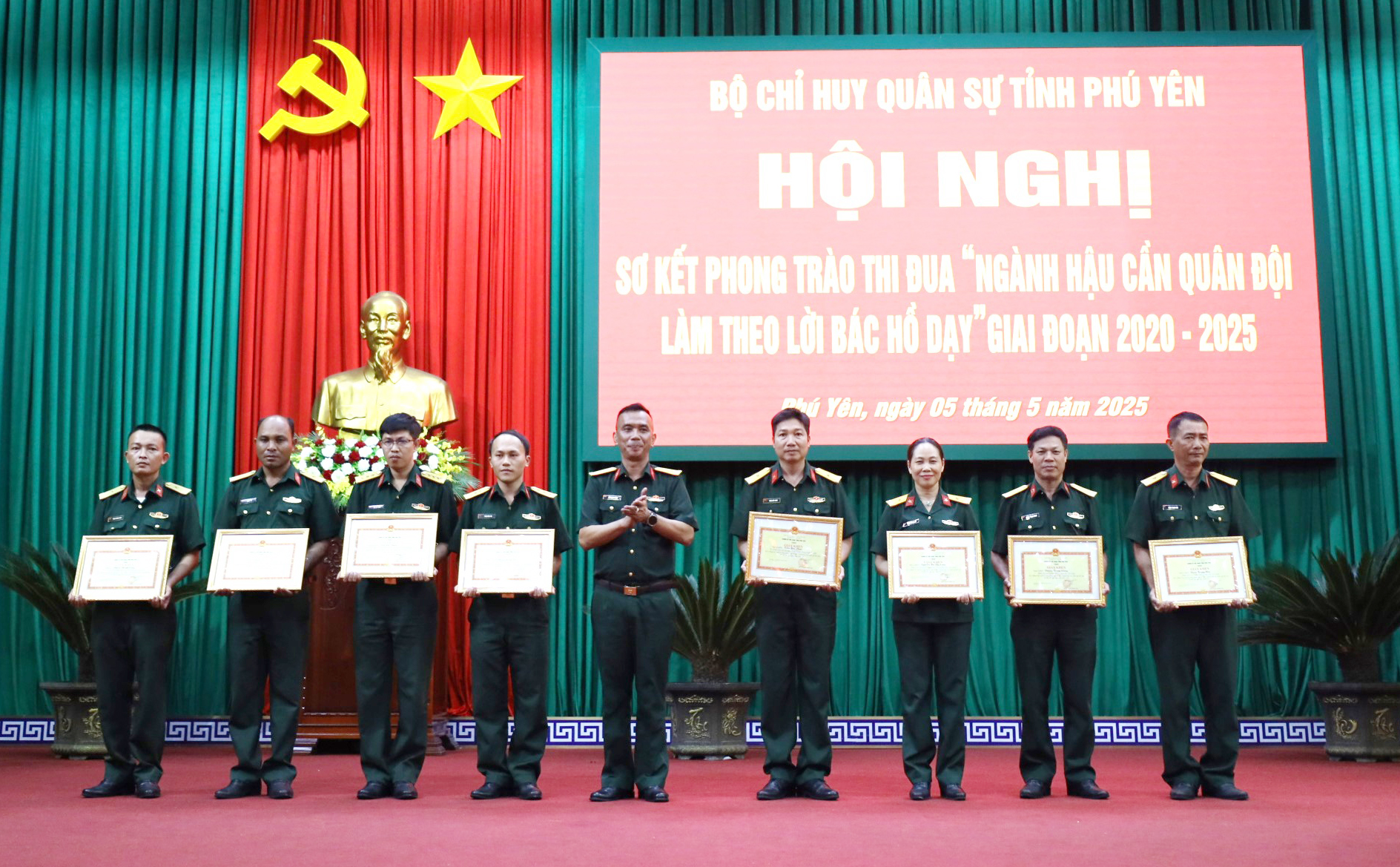 Sơ kết phong trào thi đua “Ngành Hậu cần Quân đội làm theo lời Bác Hồ dạy”