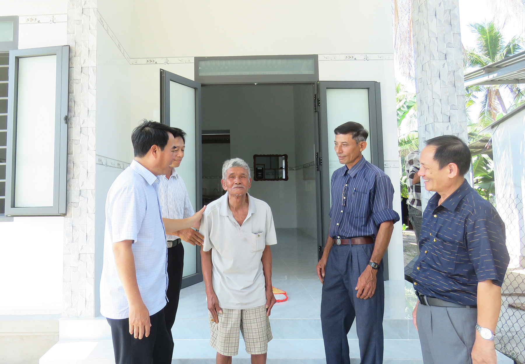 Hành động quyết liệt, hiệu quả để giúp người dân “an cư lạc nghiệp”