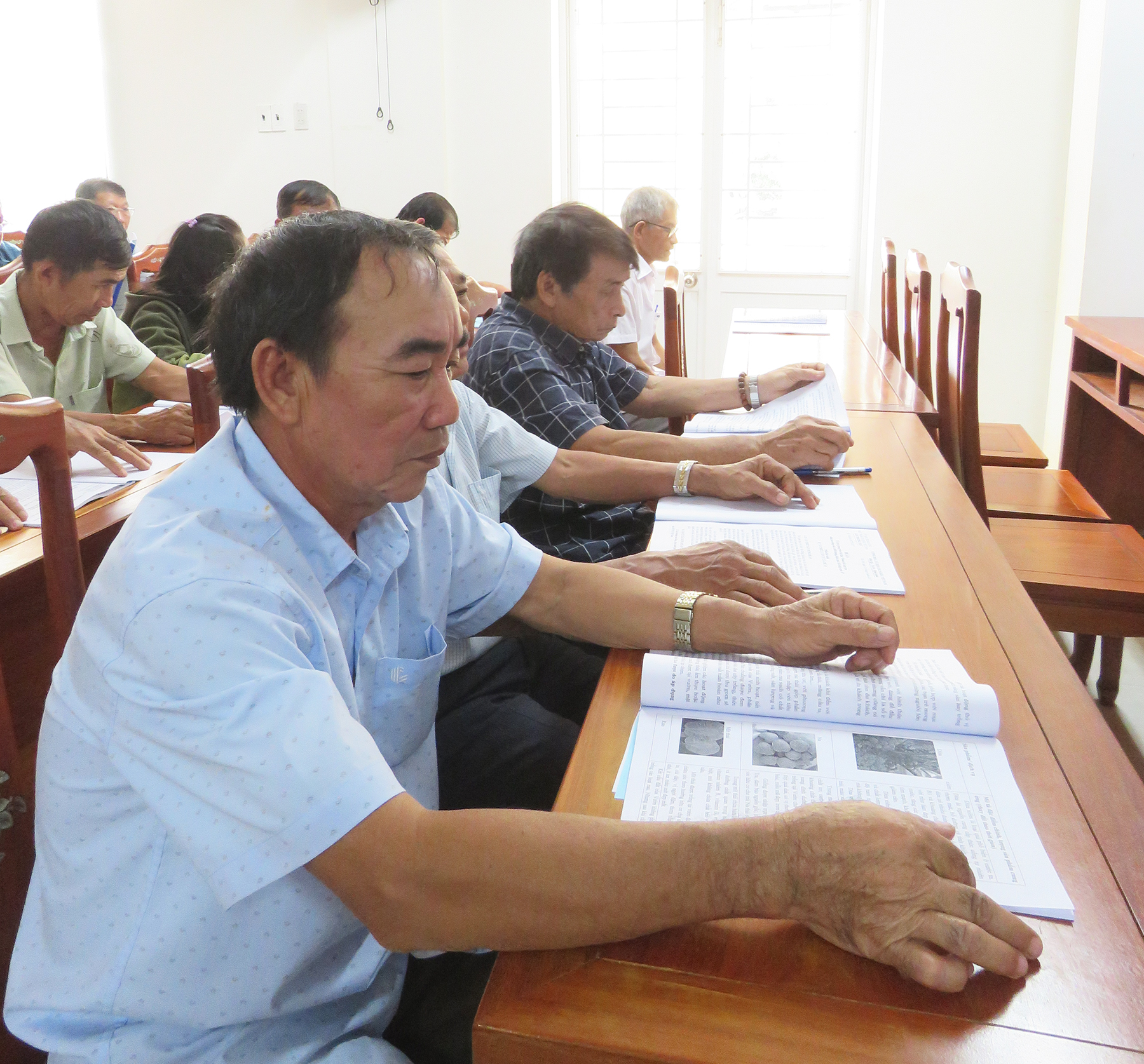 Xây dựng tình đoàn kết vững chắc ở khu dân cư