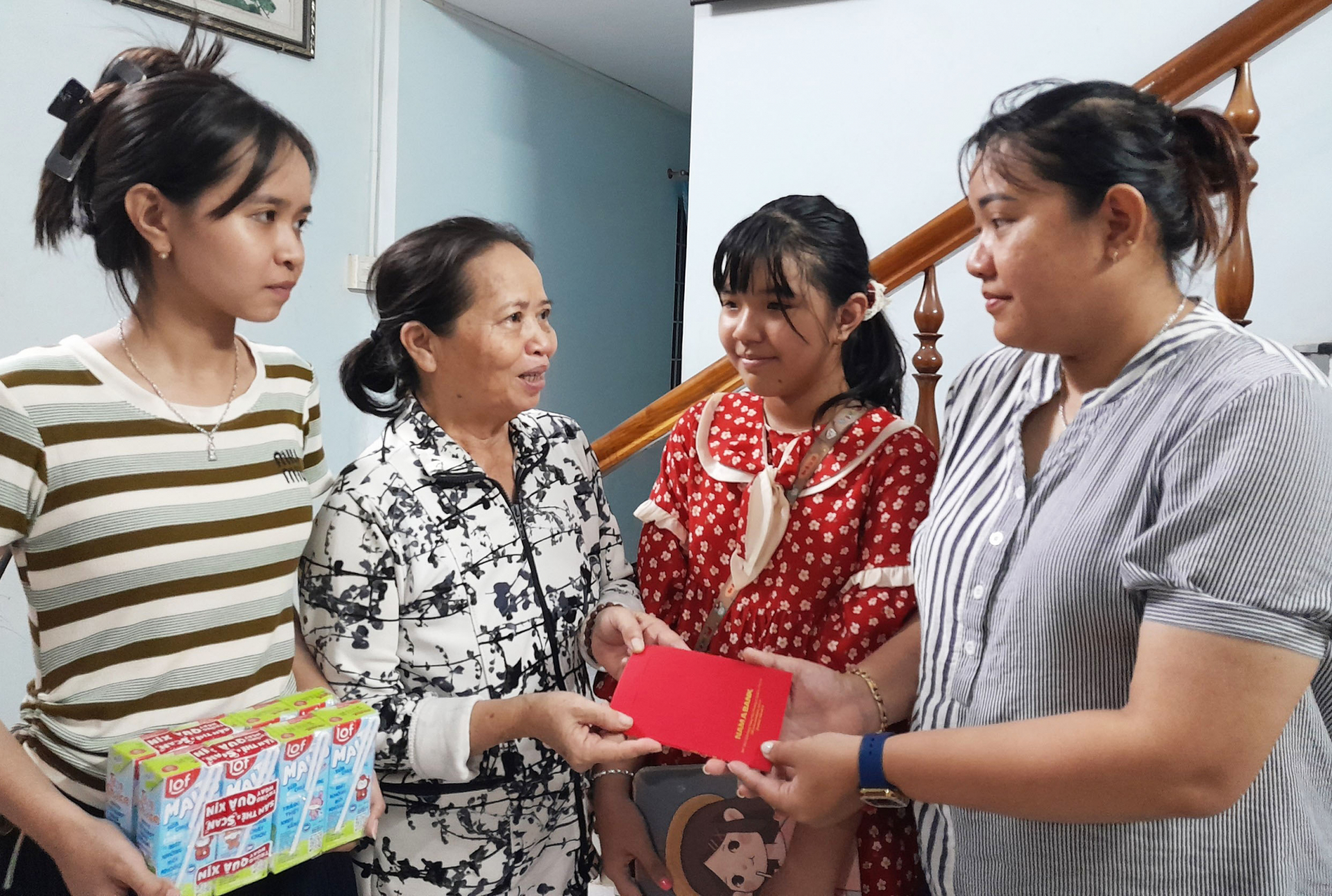 Chị Duyên và Quỹ Tim ấm