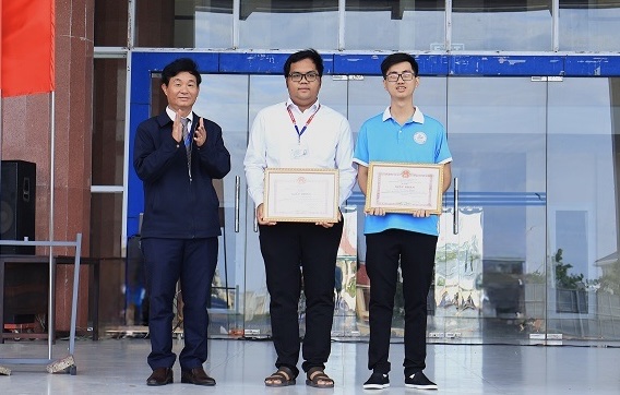 Chú trọng phát triển toàn diện cho sinh viên