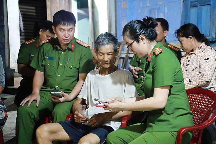 Sửa đổi Hiến pháp để xây dựng chính quyền địa phương là cần thiết