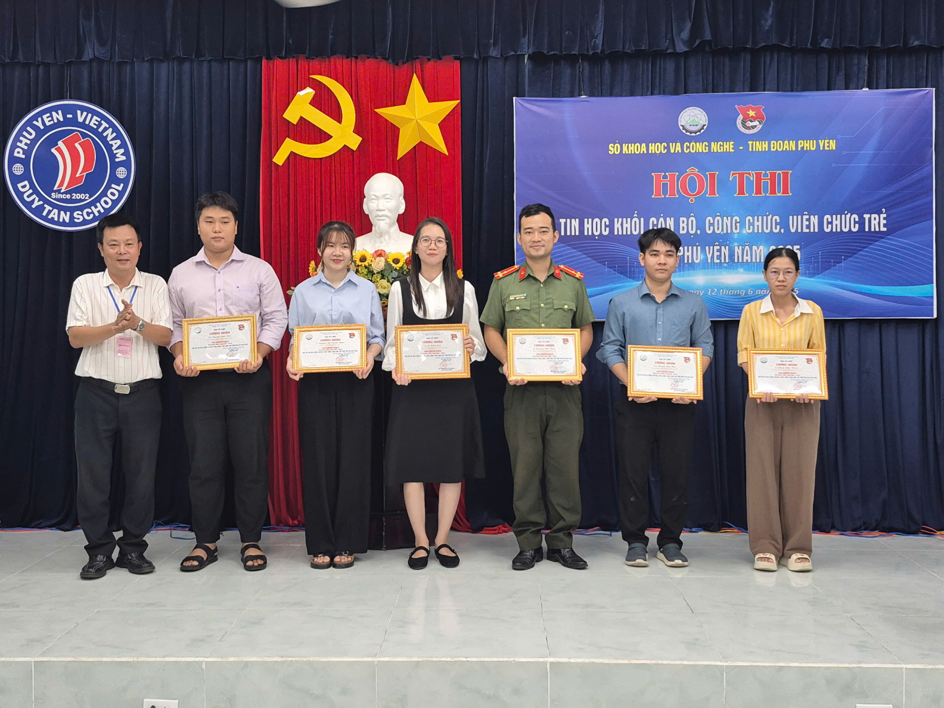 ​​​​​​​Trau dồi kỹ năng, kiến thức công nghệ cho công chức trẻ