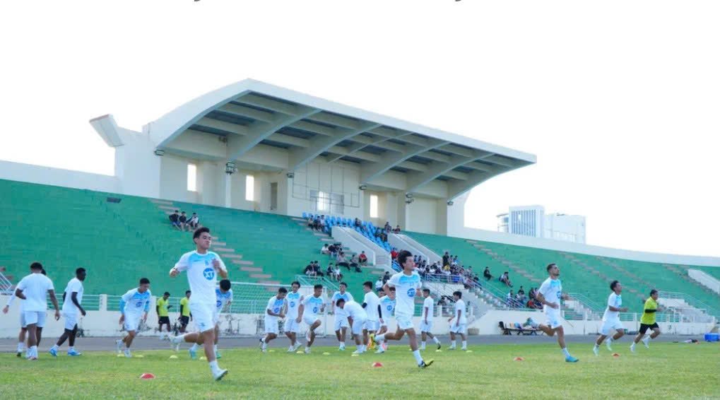 Nam Định vô địch V-League thuyết phục