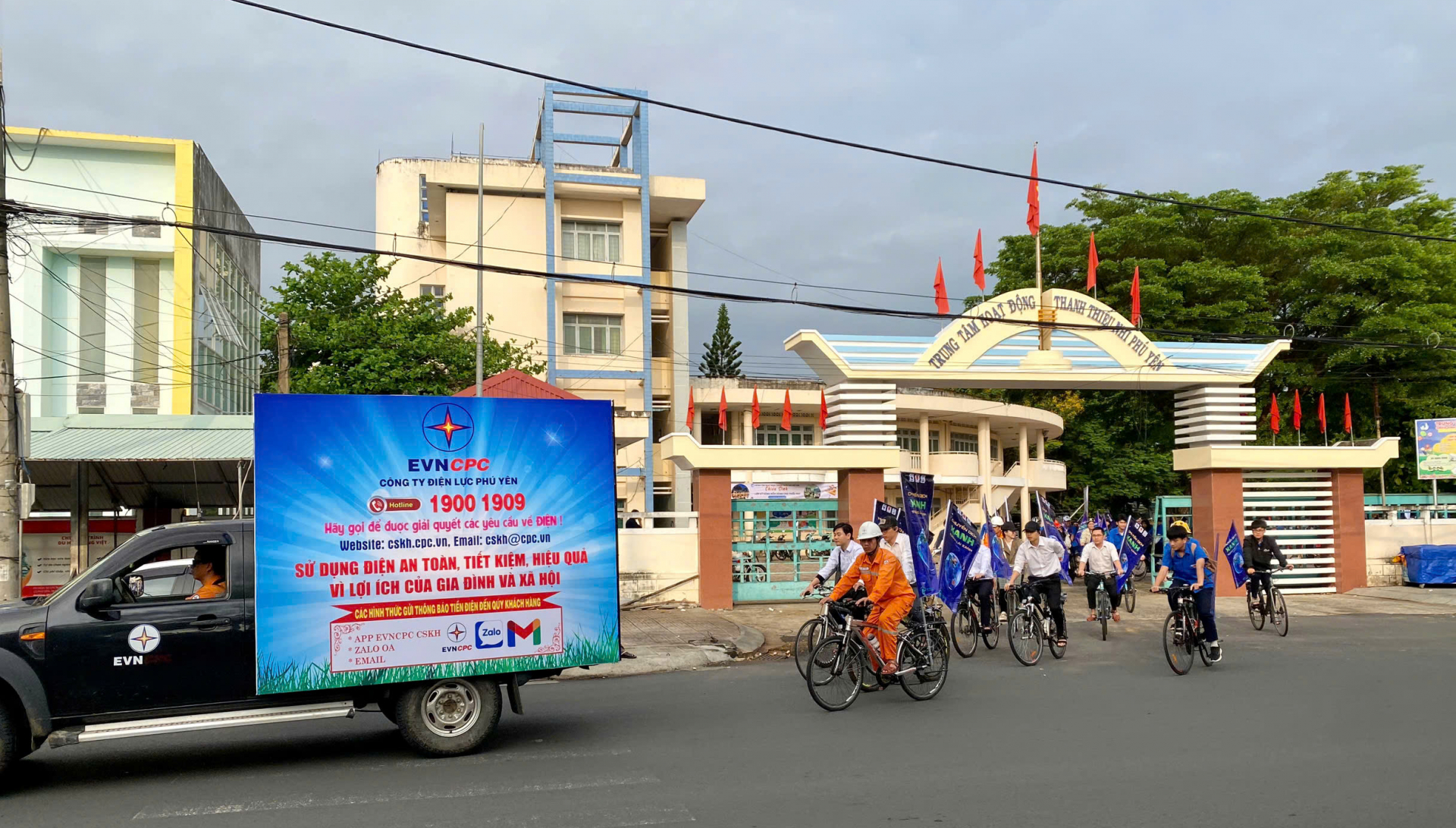 Phát động, diễu hành hưởng ứng chiến dịch Giờ trái đất năm 2025