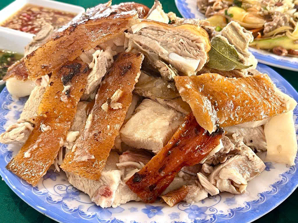 Heo quay Lạng Sơn, món ăn độc đáo của người Tày, Nùng 