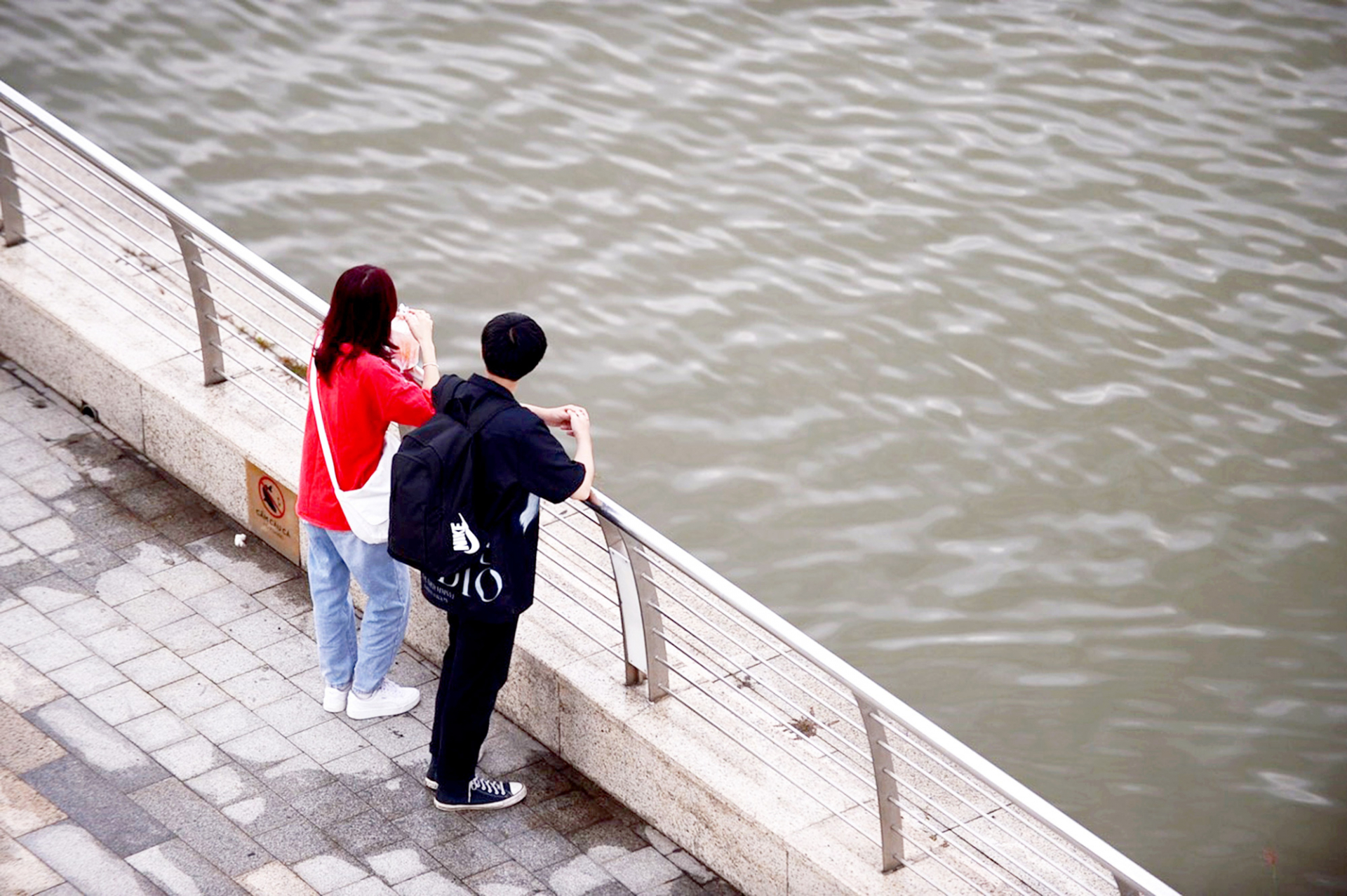 Người trẻ và những mối quan hệ khó gọi tên