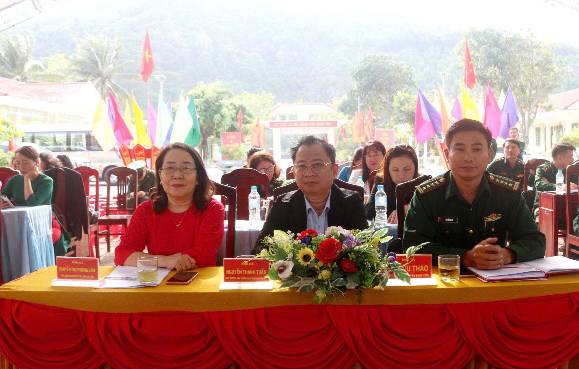 Hội LHPN tỉnh và Bộ chỉ huy  BĐBP tỉnh tổ chức chương trình “Tháng ba hướng về biển đảo quê hương”