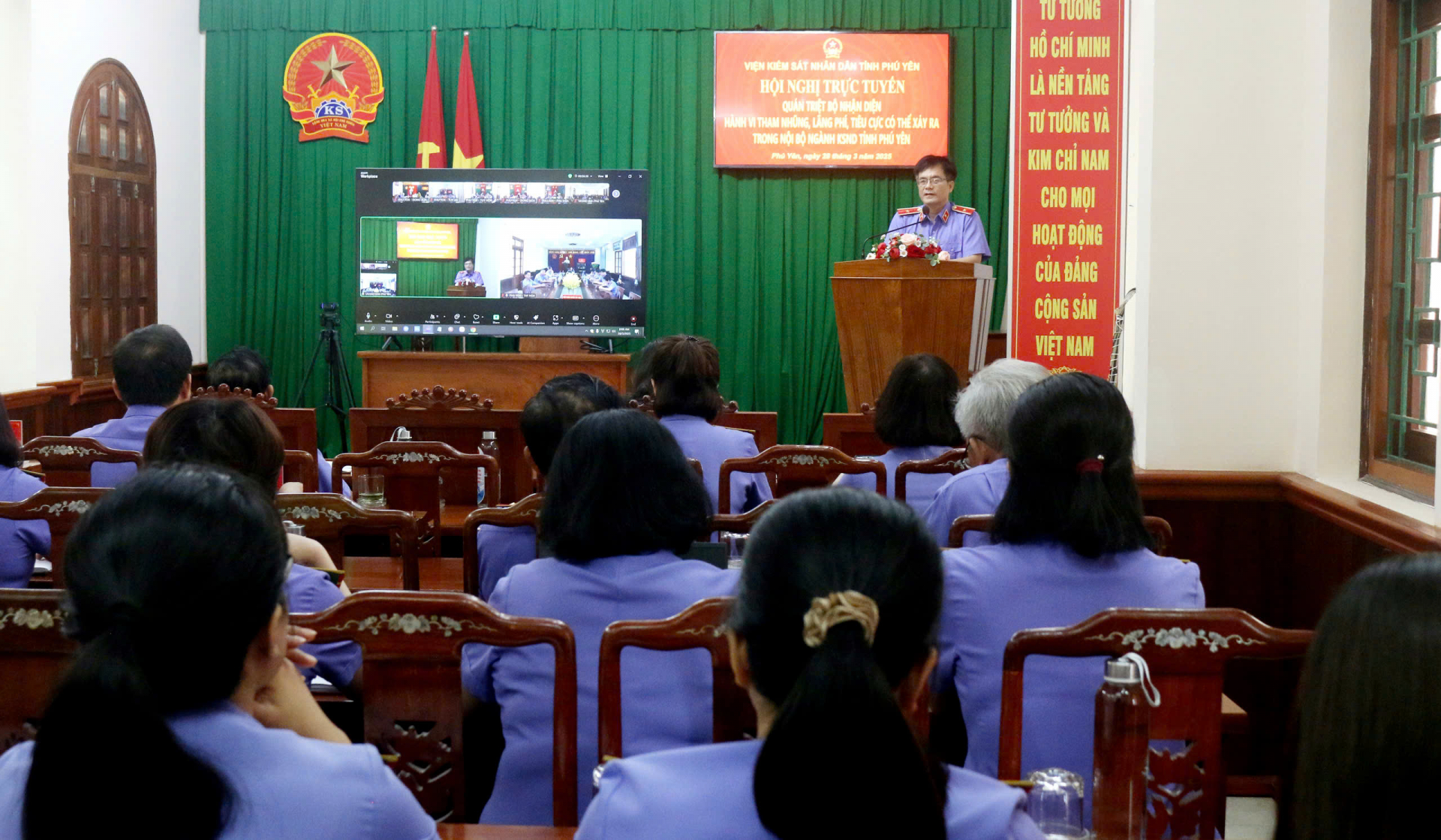 Quán triệt Bộ nhận diện hành vi tham nhũng, lãng phí, tiêu cực