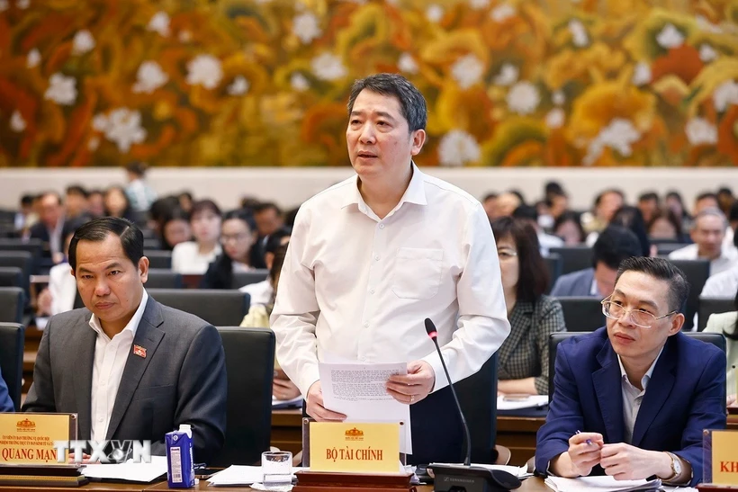 Rà soát, quy định cùng một mức thuế 10% đối với báo chí