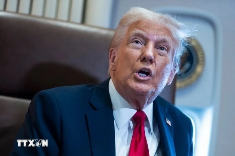 Tổng thống Trump chia sẻ tầm nhìn 'nước Mỹ trước tiên' trước Quốc hội