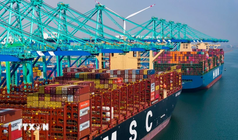 Phản ứng của Trung Quốc sau khi Nhà Trắng thông báo tăng thuế lên 245%