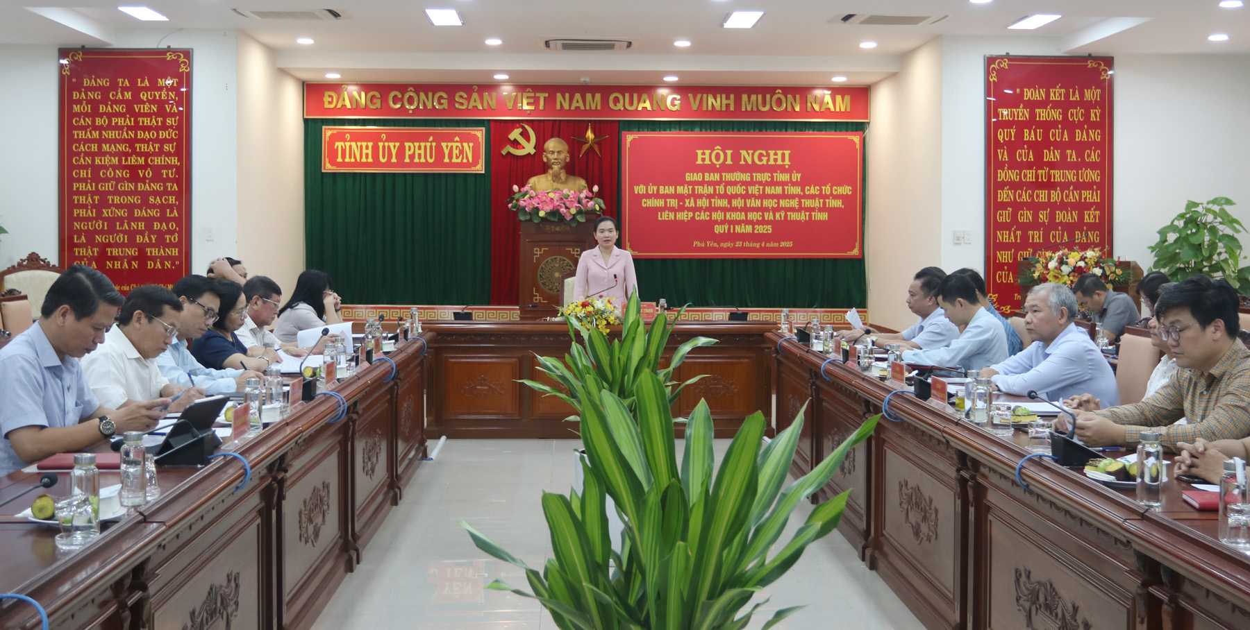 Chung tay hoàn thành mục tiêu xóa nhà tạm, nhà dột nát