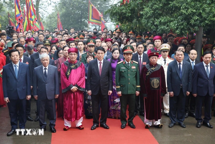 Chủ tịch nước Lương Cường dâng hương Giỗ Tổ Hùng Vương