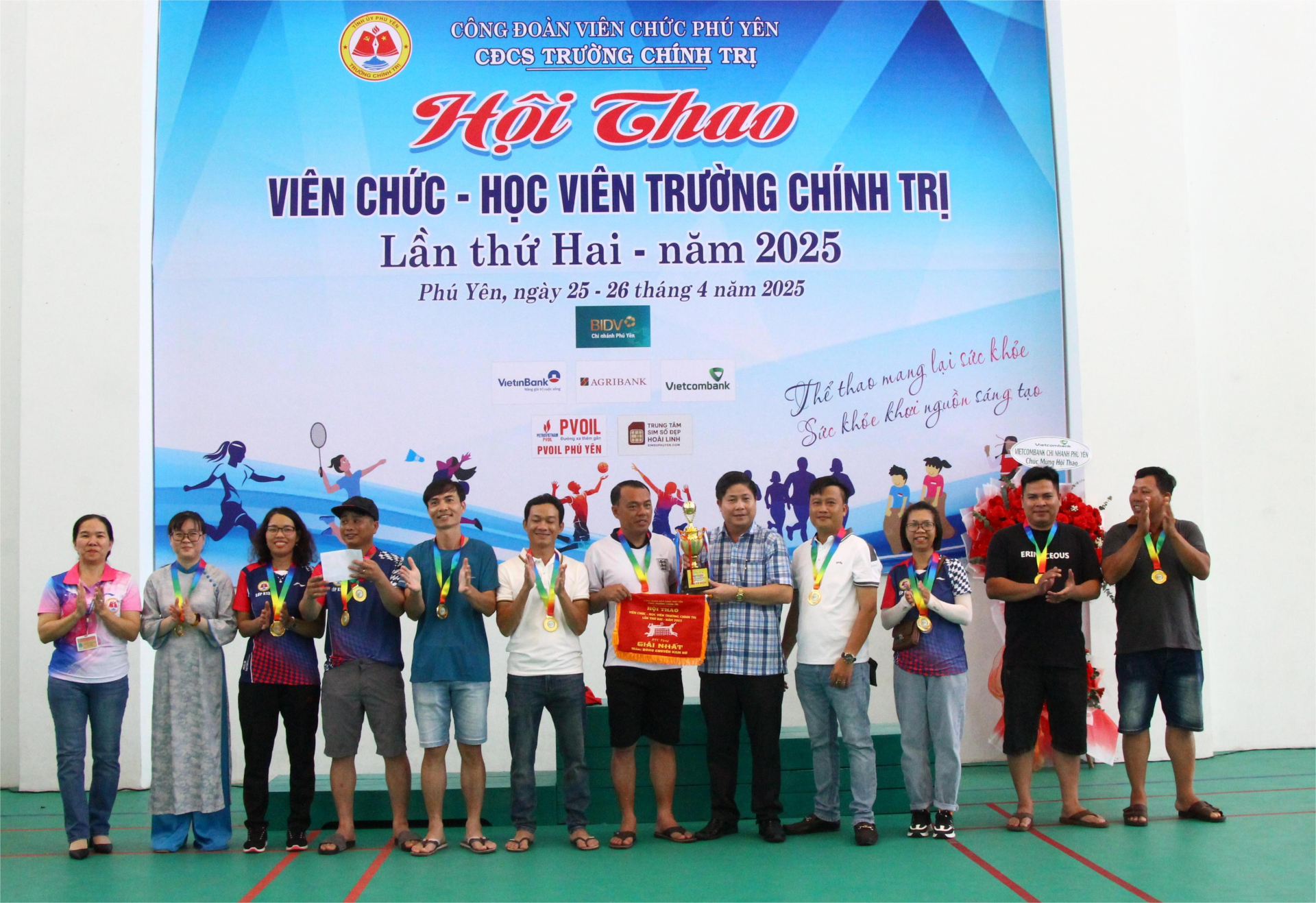 Sôi nổi hội thao dành cho cán bộ, giảng viên, học viên Trường Chính trị tỉnh