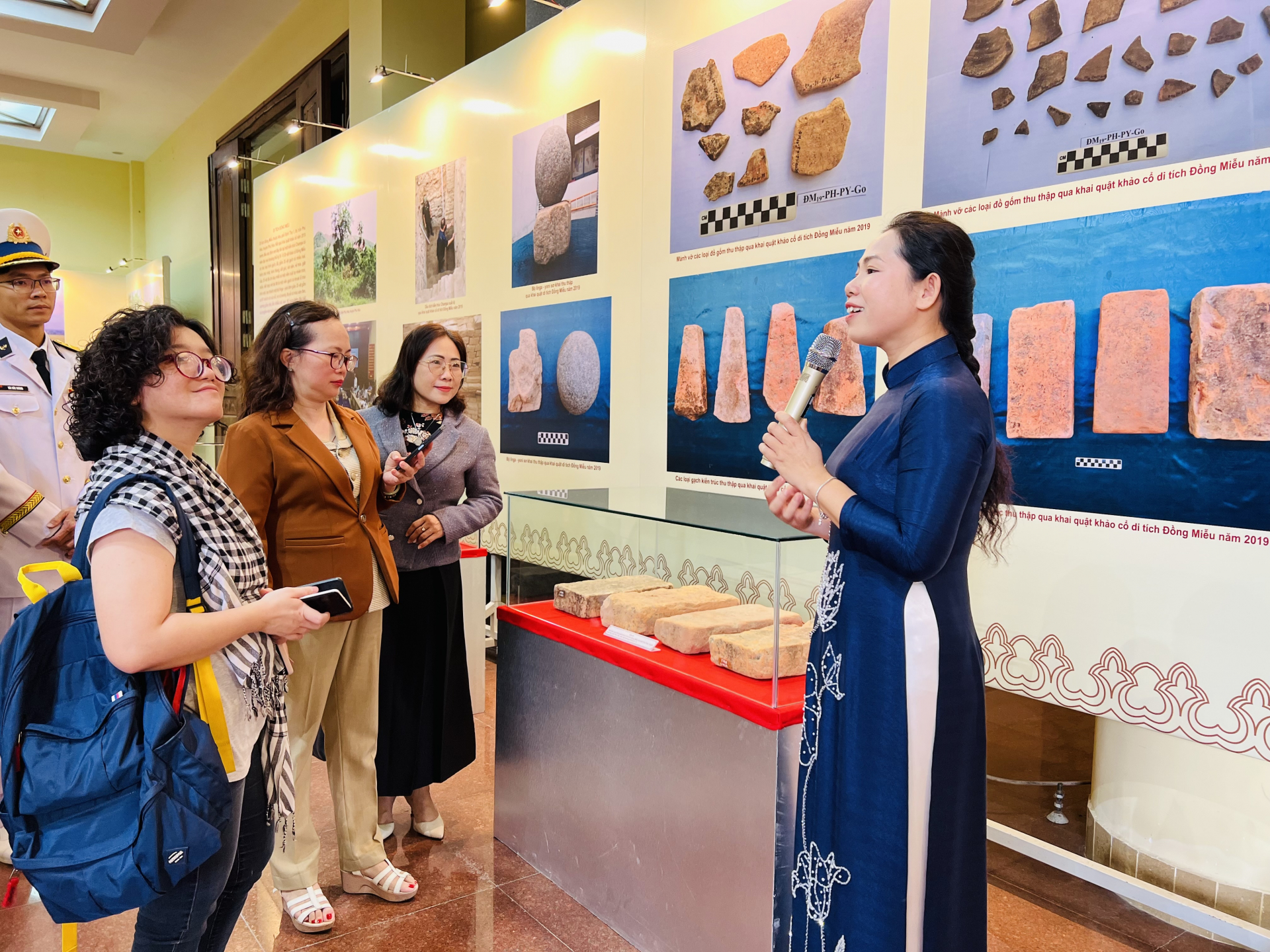 Đặc sắc văn hóa Champa ở xứ hoa vàng cỏ xanh