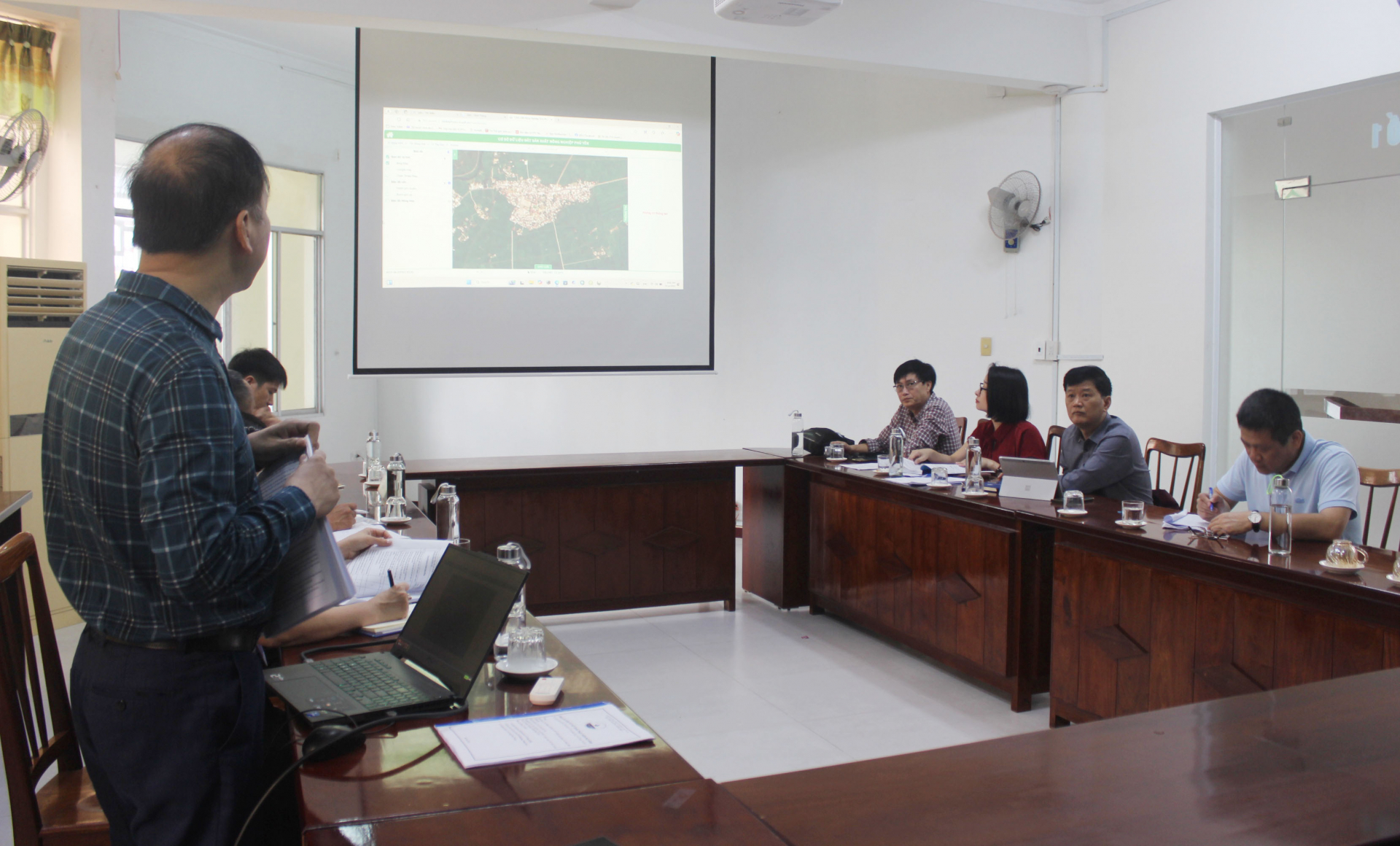 Kiểm tra  mô hình sử dụng đất và phân bón hợp lý cho cây lúa