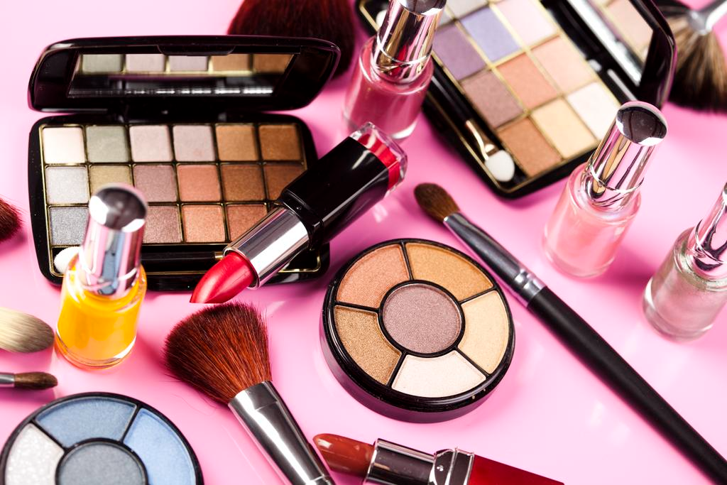 Bộ Y tế tăng cường quản lý bán thuốc, thực phẩm, mỹ phẩm trên không gian mạng