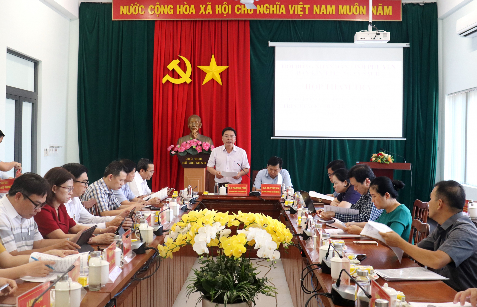 BAN KINH TẾ - NGÂN SÁCH HĐND TỈNH: Cơ bản thống nhất với các dự thảo nghị quyết UBND tỉnh trình Kỳ họp thứ 27 HĐND tỉnh