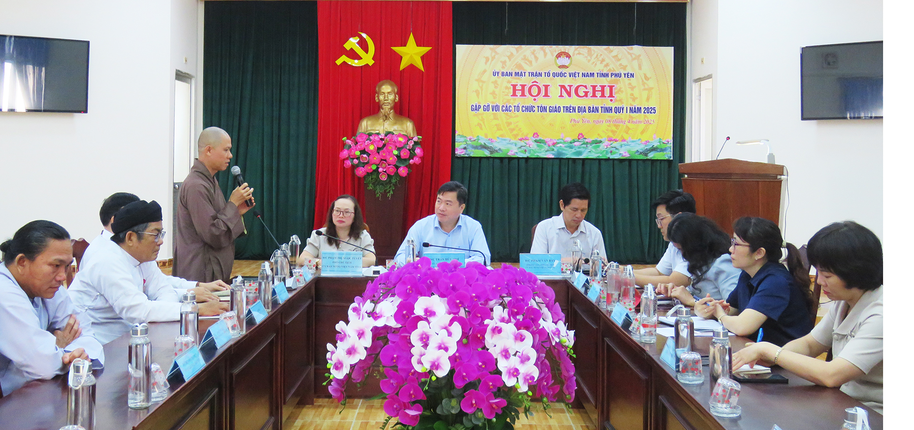 Gặp gỡ các tổ chức tôn giáo trên địa bàn tỉnh quý I/2025