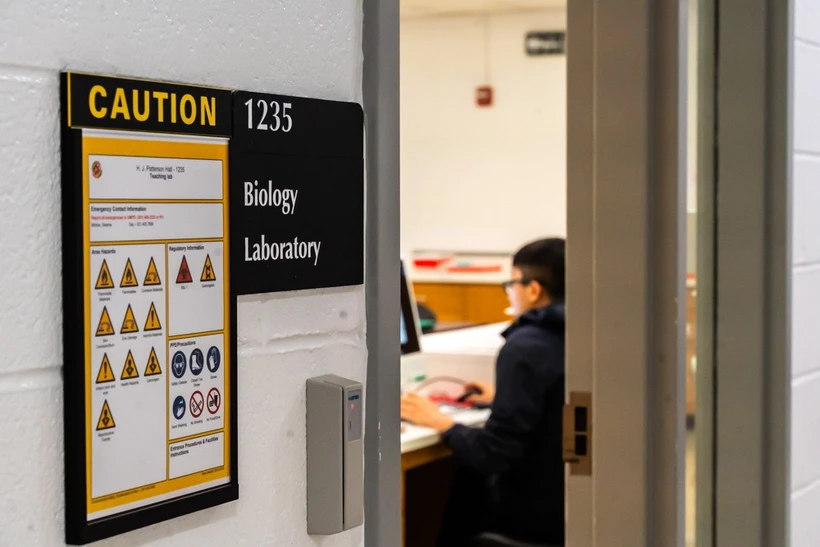 Mỹ đứng trước nguy cơ suy mất vị thế dẫn đầu khoa học toàn cầu