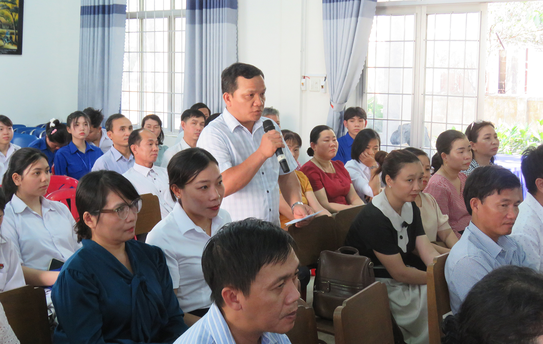 Phản biện xã hội về dự thảo quy định dạy thêm, học thêm