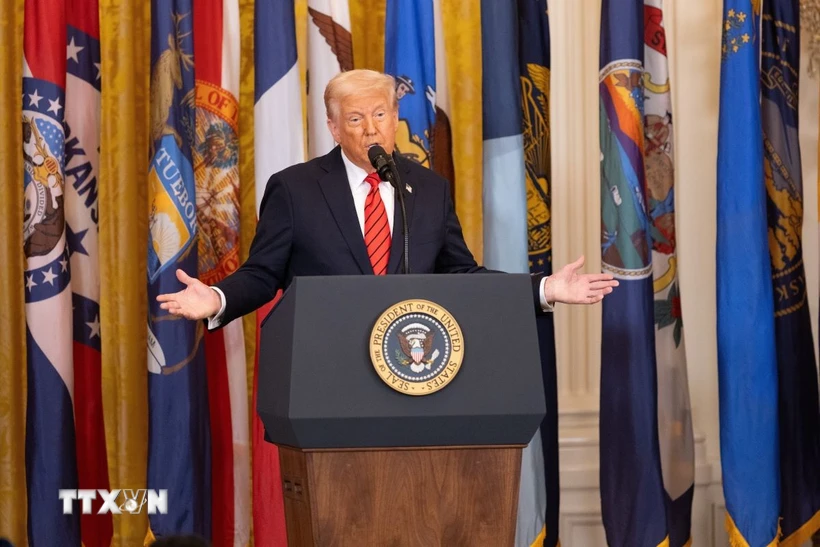 Tổng thống Trump sa thải Giám đốc Cơ quan An ninh quốc gia Mỹ