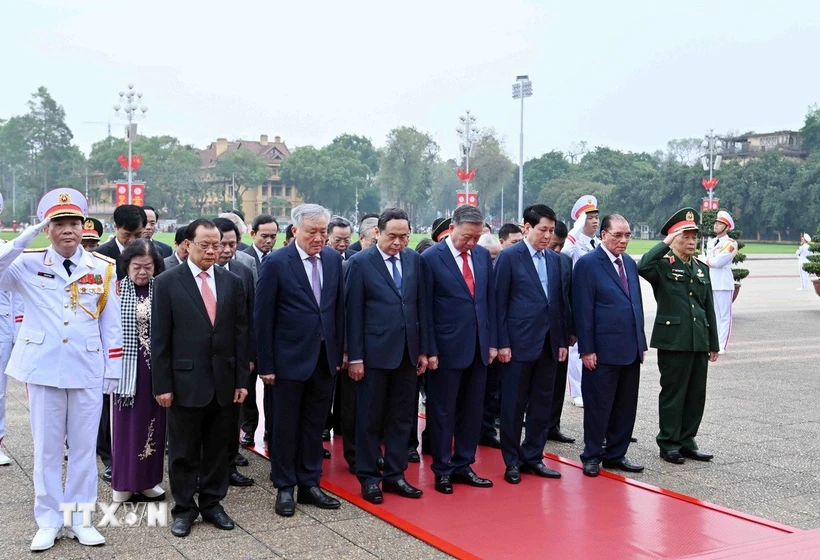 Lãnh đạo Đảng, Nhà nước vào Lăng viếng Chủ tịch Hồ Chí Minh