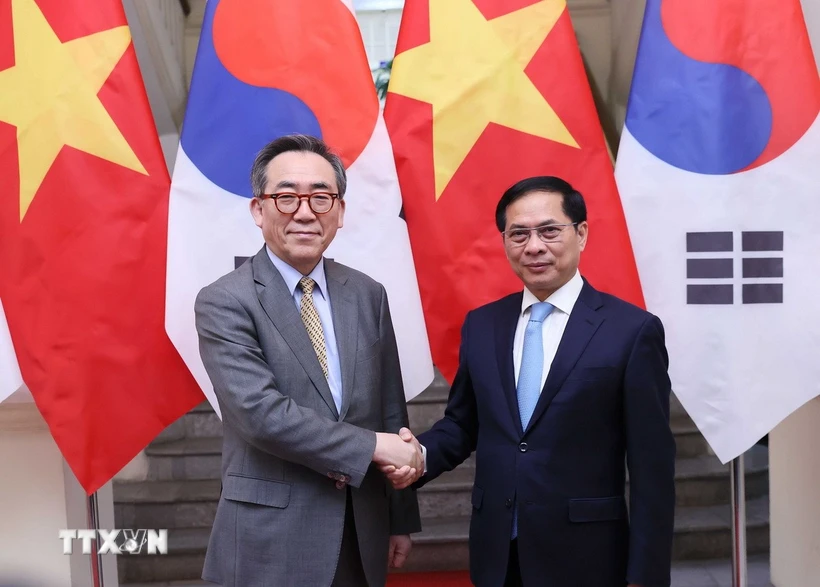 Việt Nam khuyến khích doanh nghiệp Hàn Quốc đầu tư mới và mở rộng quy mô đầu tư