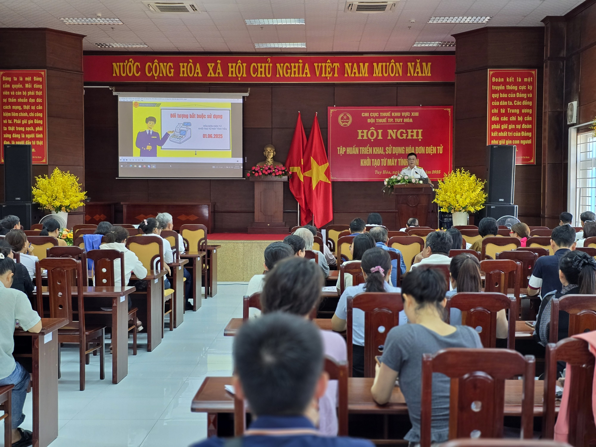 Tập huấn triển khai sử dụng hóa đơn điện tử khởi tạo từ máy tính tiền