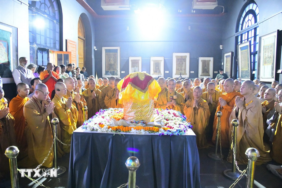 Lễ đón nhận và cung rước Xá lợi Đức Phật Thích Ca Mâu Ni từ Ấn Độ về Việt Nam