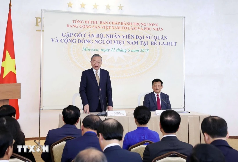 Tổng Bí thư Tô Lâm vui mừng trước sự đùm bọc của cộng đồng người Việt Nam tại Belarus