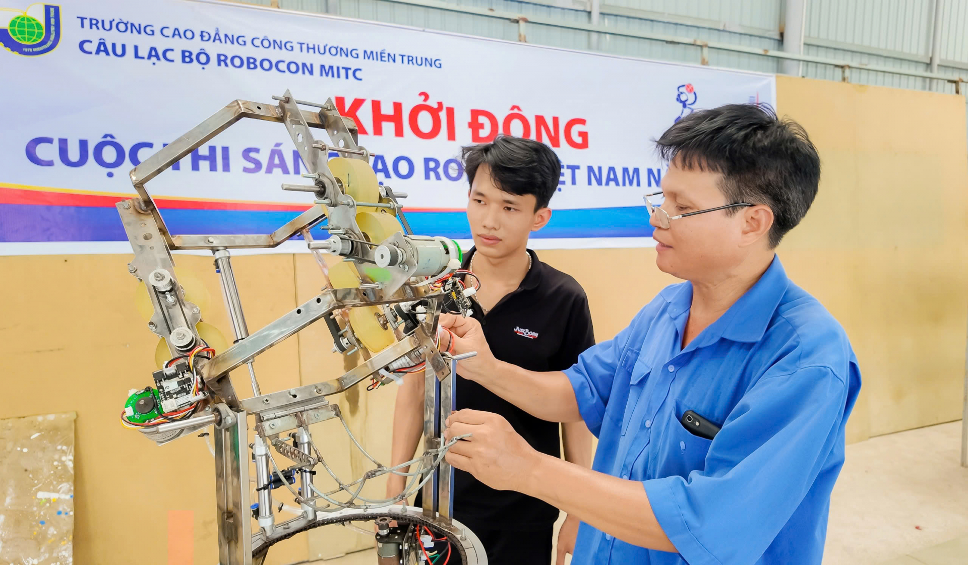 Ráo riết chuẩn bị cho sân chơi Robocon toàn quốc